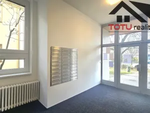 Pronájem kanceláře, Chrudim, Palackého třída, 17 m2