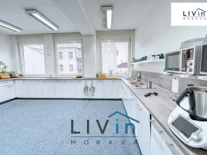 Pronájem obchodního prostoru, Olomouc, Karolíny Světlé, 128 m2