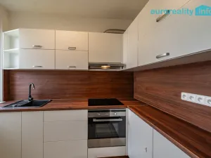 Prodej bytu 3+1, Horní Slavkov, Dlouhá, 65 m2