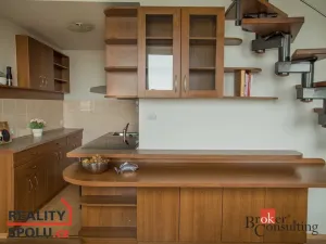 Prodej bytu 2+kk, Šestajovice, Komenského, 69 m2