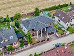 Prodej rodinného domu, Praha - Horní Počernice, Zárybnická, 307 m2