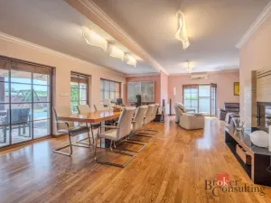 Prodej rodinného domu, Praha - Horní Počernice, Zárybnická, 307 m2