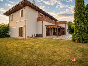 Prodej rodinného domu, Praha - Horní Počernice, Zárybnická, 307 m2