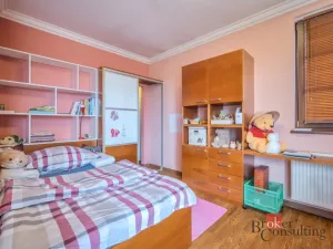 Prodej rodinného domu, Praha - Horní Počernice, Zárybnická, 307 m2