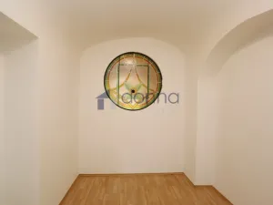 Pronájem bytu 2+1, Praha, Úvoz, 75 m2