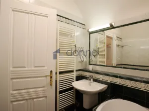 Pronájem bytu 2+1, Praha, Úvoz, 75 m2