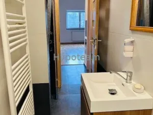 Pronájem bytu 2+1, Teplice, Jankovcova, 70 m2