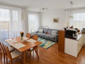 Prodej bytu 2+kk, Praha - Uhříněves, Václava Trojana, 58 m2