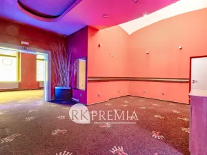 Pronájem obchodního prostoru, Teplice, Školní, 130 m2