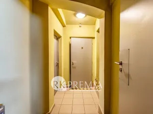 Pronájem obchodního prostoru, Teplice, Školní, 130 m2