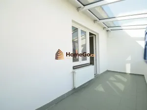 Pronájem bytu 1+kk, Praha - Nusle, Lounských, 46 m2