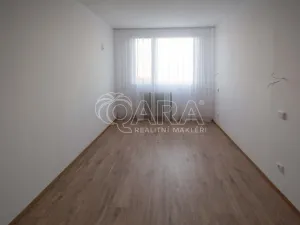 Pronájem bytu 3+1, Praha - Prosek, Jablonecká, 68 m2