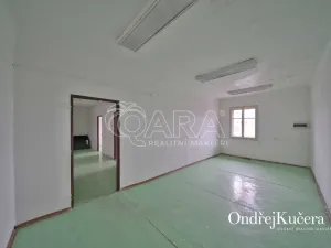 Prodej činžovního domu, Trutnov - Vnitřní Město, Krakonošovo náměstí, 857 m2