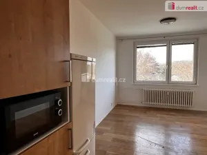 Pronájem bytu 2+kk, Zlín, U Trojáku, 36 m2