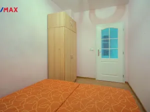 Prodej bytu 2+1, Hradec Králové - Třebeš, Hradecká, 46 m2