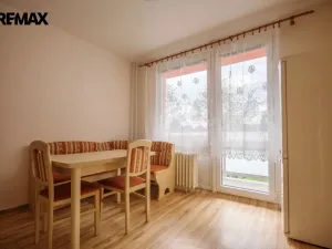 Prodej bytu 2+1, Hradec Králové - Třebeš, Hradecká, 46 m2