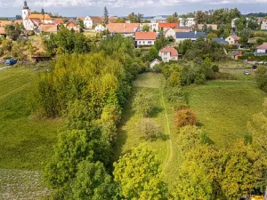 Prodej pozemku pro bydlení, Uhersko, 3765 m2