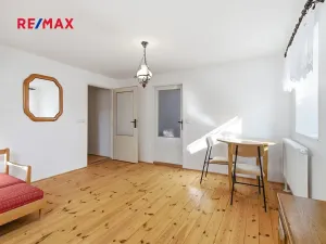 Prodej rodinného domu, Oselce, 168 m2