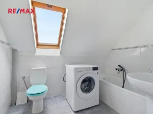 Prodej rodinného domu, Oselce, 168 m2