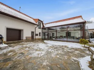 Prodej rodinného domu, Skvrňov, 288 m2