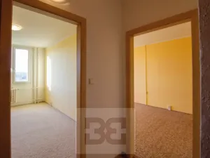 Pronájem bytu 2+kk, Praha - Kobylisy, Kyselova, 45 m2