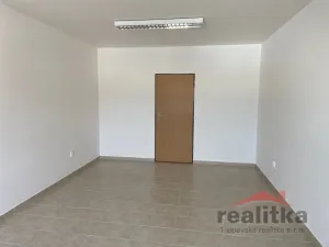 Prodej obchodního prostoru, Opava - Jaktař, Přemyslovců, 525 m2