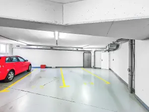 Pronájem garážového stání, Praha - Kunratice, K Václavce, 18 m2