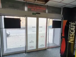 Pronájem obchodního prostoru, Přerov, Husova, 700 m2