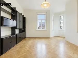 Prodej bytu 2+1, Mariánské Lázně, Hlavní třída, 56 m2