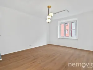 Pronájem bytu 2+1, Praha - Holešovice, U průhonu, 73 m2