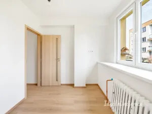Pronájem bytu 3+kk, Praha - Ďáblice, Šenovská, 44 m2