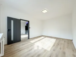 Pronájem bytu 1+1, Děčín - Děčín IX-Bynov, Teplická, 35 m2