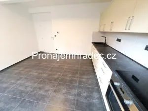 Pronájem bytu 3+kk, Hradec Králové, Blahoslavova, 84 m2