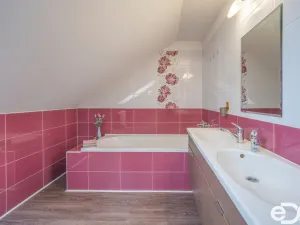 Prodej rodinného domu, Bobnice, Lipová, 171 m2