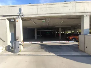 Pronájem garážového stání, Brno, Sokolova, 11 m2