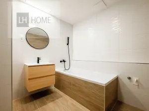 Prodej bytu 2+kk, České Budějovice, Čakovská, 77 m2