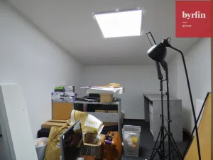 Pronájem kanceláře, Opava, Zámecký okruh, 225 m2