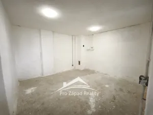 Pronájem skladu, Plzeň, 301 m2