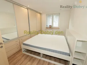 Pronájem bytu 2+kk, Opava, Masařská, 52 m2