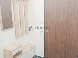 Pronájem bytu 2+kk, Praha, Pod Harfou, 54 m2