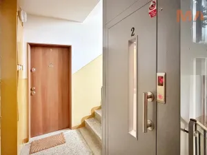 Pronájem bytu 1+1, Jirkov, SNP, 35 m2