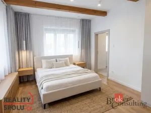 Prodej rodinného domu, Praha - Lochkov, Na písku, 205 m2