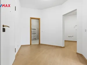 Prodej bytu 2+1, Karlovy Vary - Drahovice, Blahoslavova, 63 m2