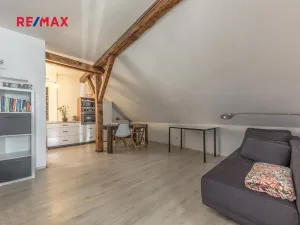 Prodej rodinného domu, Praha - Kyje, Osická, 246 m2