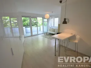 Pronájem atypického bytu, Praha - Hostivař, Na Plískavě, 47 m2