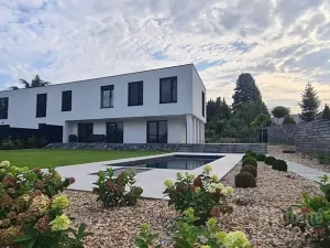 Pronájem rodinného domu, Jesenice, Průběžná, 200 m2