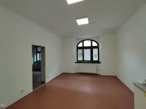Pronájem kanceláře, Praha - Holešovice, Dobrovského, 110 m2