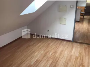 Pronájem bytu 3+kk, Praha - Kobylisy, Zenklova, 50 m2