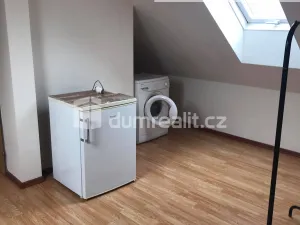 Pronájem bytu 3+kk, Praha - Kobylisy, Zenklova, 50 m2