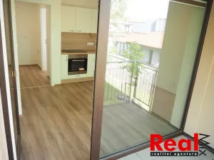 Pronájem bytu 1+kk, Brno - Přízřenice, Moravanská, 36 m2